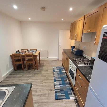 Spacious 2 Bedroom House In Central London With Garden エクステリア 写真